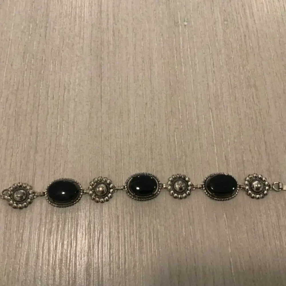 Vintage Sterling Silver Onyx Bracelet